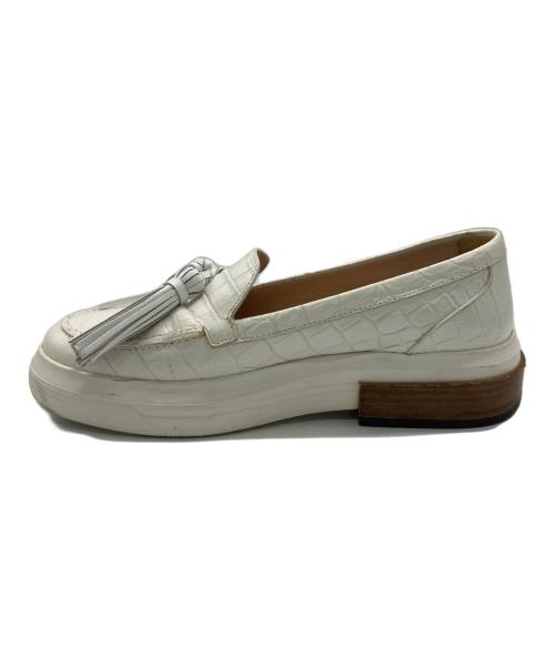TOD'S（トッズ）TOD'S (トッズ) クロコ型押しタッセルローファー ホワイト サイズ:38の古着・服飾アイテム