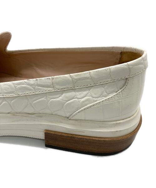 TOD'S（トッズ）TOD'S (トッズ) クロコ型押しタッセルローファー ホワイト サイズ:38の古着・服飾アイテム