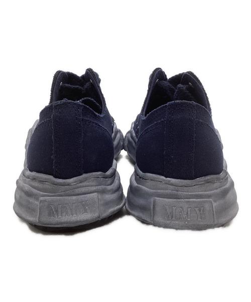 Maison MIHARA YASUHIRO（メゾン ミハラ ヤスヒロ）Maison MIHARA YASUHIRO (メゾン ミハラ ヤスヒロ) Peterson Low Over Dy ネイビー サイズ:42の古着・服飾アイテム