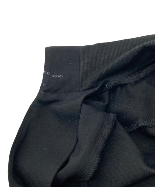 WHITE MOUNTAINEERING（ホワイトマウンテ二アニング）WHITE MOUNTAINEERING (ホワイトマウンテ二アニング) ZIP PULLOVER ブラックの古着・服飾アイテム