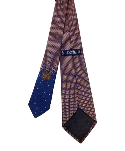 HERMES（エルメス）HERMES (エルメス) アーケードHシルクネクタイ オレンジ×ネイビー サイズ:下記参照の古着・服飾アイテム