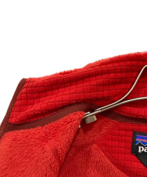 Patagonia（パタゴニア）Patagonia (パタゴニア) M's R2 Jacket レッド サイズ:XSの古着・服飾アイテム