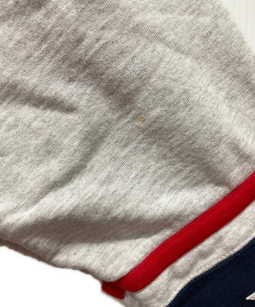SUPREME（シュプリーム）SUPREME (シュプリーム) Hockey Hooded Sweatshirt グレー×レッド サイズ:Lの古着・服飾アイテム