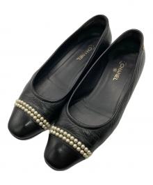 CHANEL（シャネル）の古着「パール装飾フラットパンプス」｜ブラック