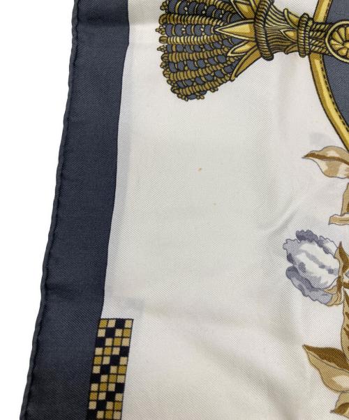 HERMES（エルメス）HERMES (エルメス) シルクスカーフ グレーの古着・服飾アイテム