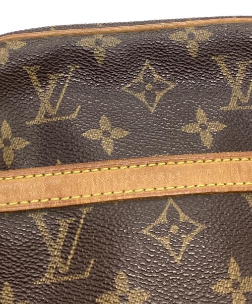 LOUIS VUITTON（ルイ ヴィトン）LOUIS VUITTON (ルイ ヴィトン) モノグラム・ダヌーヴ・ショルダーバッグ ブラウンの古着・服飾アイテム