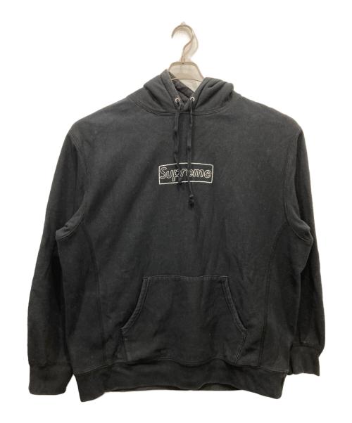 SUPREME（シュプリーム）Supreme (シュプリーム) KAWS (カウズ) Chalk Logo Hooded Sweatshirt ブラック サイズ:Lの古着・服飾アイテム