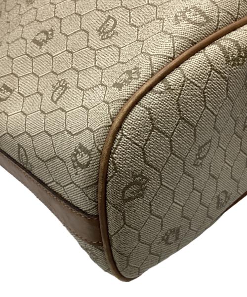 Christian Dior（クリスチャン ディオール）Christian Dior (クリスチャン ディオール) ハニカム柄巾着ショルダーバッグ ベージュの古着・服飾アイテム