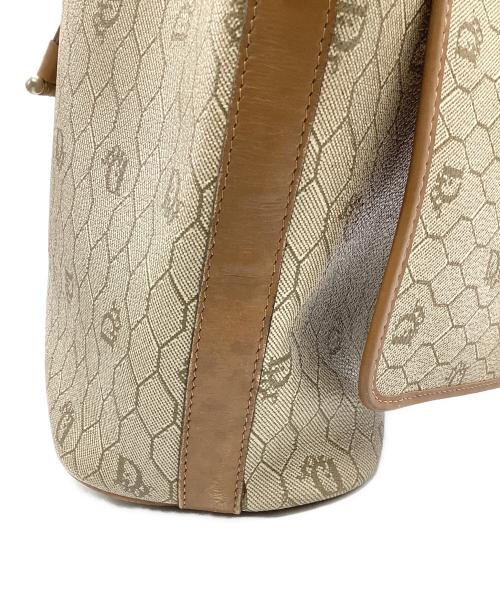 Christian Dior（クリスチャン ディオール）Christian Dior (クリスチャン ディオール) ハニカム柄巾着ショルダーバッグ ベージュの古着・服飾アイテム