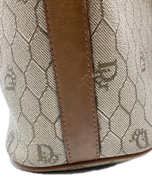 Christian Dior（クリスチャン ディオール）Christian Dior (クリスチャン ディオール) ハニカム柄巾着ショルダーバッグ ベージュの古着・服飾アイテム