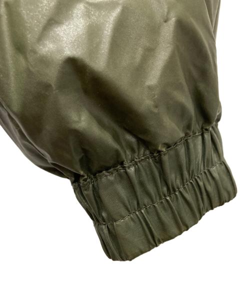 ISSEY MIYAKE（イッセイミヤケ）ISSEY MIYAKE (イッセイミヤケ) ダウンジャケット カーキ サイズ:3の古着・服飾アイテム