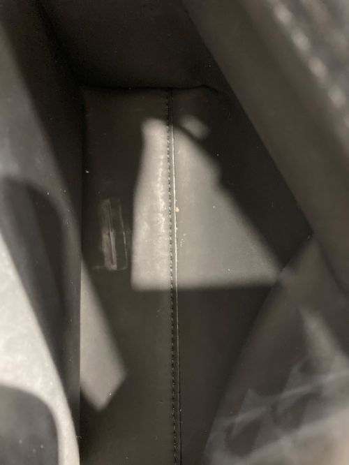 FENDI（フェンディ）FENDI (フェンディ) ピーカブーアイコニック エッセンシャル ブラックの古着・服飾アイテム