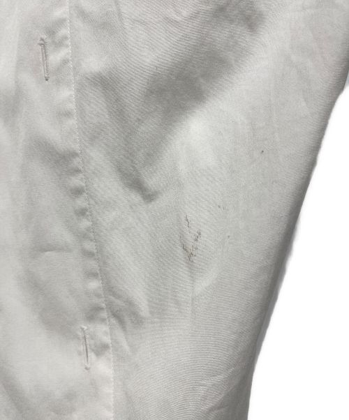 JUNYA WATANABE COMME des GARCONS（(ジュンヤワタナベ コムデギャルソン）JUNYA WATANABE COMME des GARCONS ((ジュンヤワタナベ コムデギャルソン) ツイストデザインシャツワンピース ホワイト サイズ:XSの古着・服飾アイテム