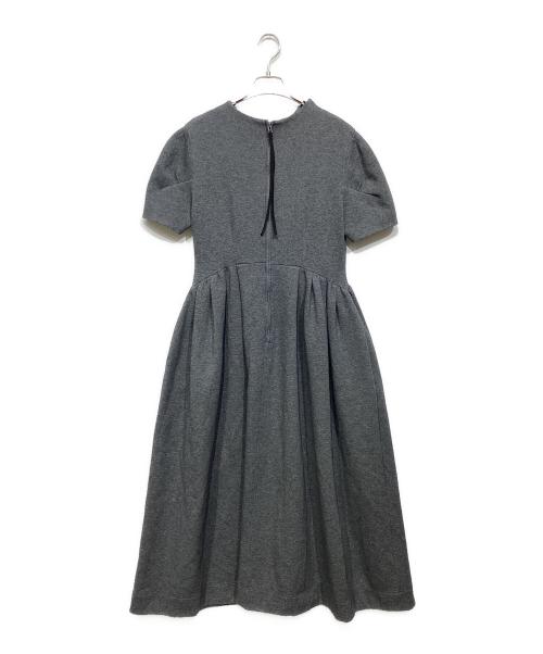 ELENDEEK（エレンディーク）ELENDEEK (エレンディーク) モードジャジーフィット＆フレアワンピース グレー サイズ:02の古着・服飾アイテム