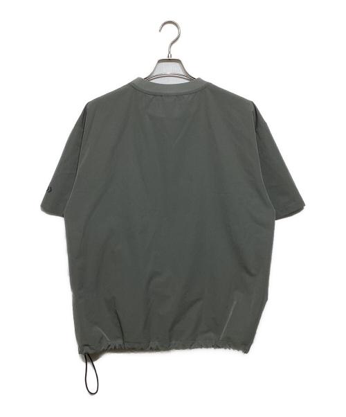 DAIWA PIER39（ダイワ ピア39）DAIWA PIER39 (ダイワ ピア39) 別注プルオーバーポケットTシャツ　DE-6023JSR グレー サイズ:Lの古着・服飾アイテム