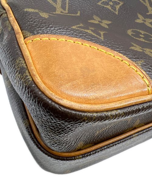 LOUIS VUITTON（ルイ ヴィトン）LOUIS VUITTON (ルイ ヴィトン) ショルダーバッグ ブラウンの古着・服飾アイテム