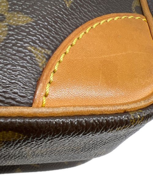 LOUIS VUITTON（ルイ ヴィトン）LOUIS VUITTON (ルイ ヴィトン) ショルダーバッグ ブラウンの古着・服飾アイテム