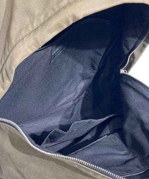 Saint Laurent Paris（サンローランパリ）Saint Laurent Paris (サンローランパリ) CITYリュック カーキの古着・服飾アイテム