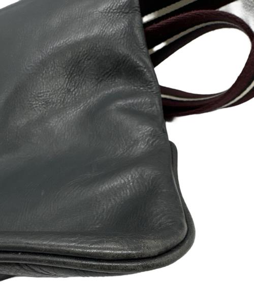 BALLY（バリー）BALLY (バリー) ショルダーバッグ ブラック×ボルドーの古着・服飾アイテム