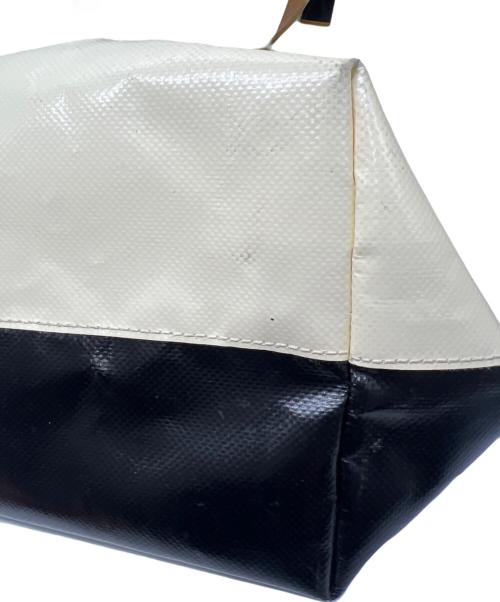 MARNI（マルニ）MARNI (マルニ) PVCバイカラーショッピングバッグ アイボリー×ブラックの古着・服飾アイテム