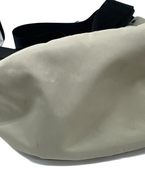 Onitsuka Tiger（オニツカタイガー）Onitsuka Tiger (オニツカタイガー) MESSENGER BAG ベージュの古着・服飾アイテム