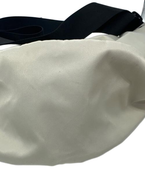 Onitsuka Tiger（オニツカタイガー）Onitsuka Tiger (オニツカタイガー) MESSENGER BAG ベージュの古着・服飾アイテム