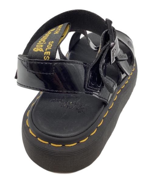 Dr.Martens（ドクターマーチン）Dr.Martens (ドクターマーチン) エナメルサンダル ブラック サイズ:UK5の古着・服飾アイテム