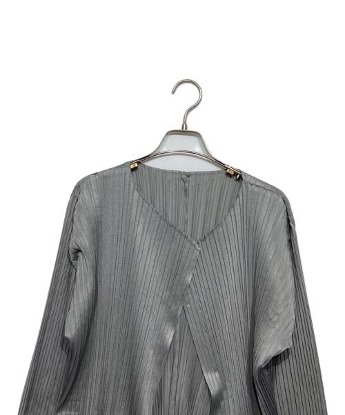PLEATS PLEASE（プリーツプリーズ）PLEATS PLEASE (プリーツプリーズ) プリーツカーディガン グレー サイズ:3の古着・服飾アイテム