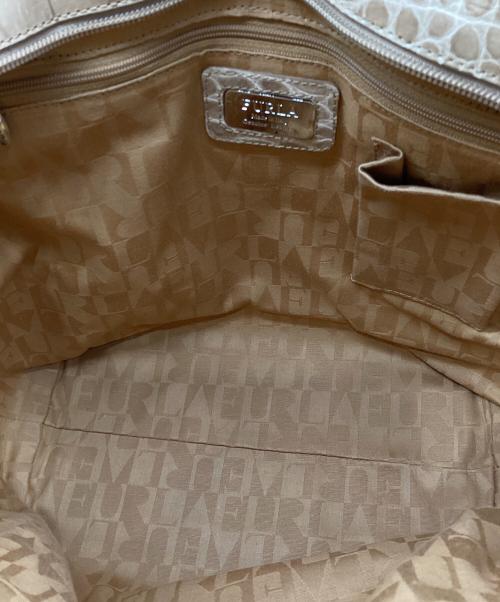 FURLA（フルラ）FURLA (フルラ) 型押しトートバッグ ベージュの古着・服飾アイテム