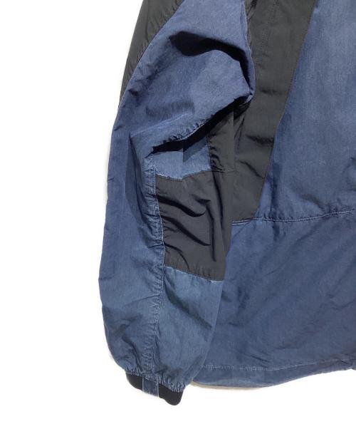 THE NORTHFACE PURPLELABEL（ザ・ノースフェイス パープルレーベル）THE NORTHFACE PURPLELABEL JOURNAL STANDARD (ジャーナル スタンダード) Indigo Mountain Wind Parka インディゴ×ブラック サイズ:Mの古着・服飾アイテム