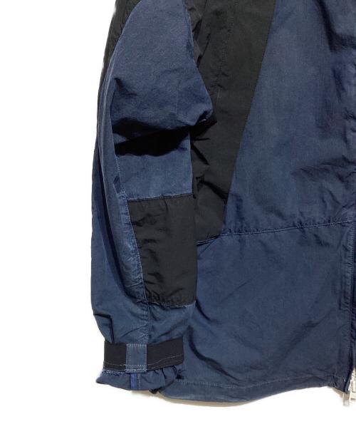 THE NORTHFACE PURPLELABEL（ザ・ノースフェイス パープルレーベル）THE NORTHFACE PURPLELABEL JOURNAL STANDARD (ジャーナル スタンダード) Indigo Mountain Wind Parka インディゴ×ブラック サイズ:Mの古着・服飾アイテム