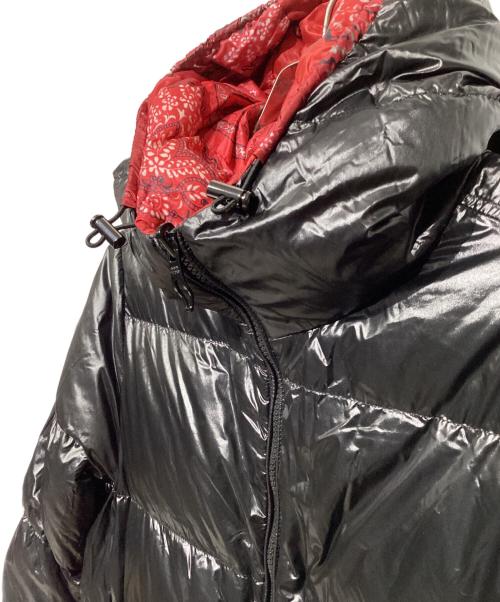 TATRAS（タトラス）TATRAS (タトラス) リバーシブルダウンジャケット MTAT20A4731-D ブラック×レッド サイズ:3の古着・服飾アイテム