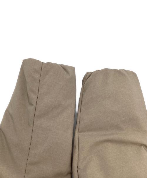 BEAUTY&YOUTH（ビューティーアンドユース）BEAUTY&YOUTH (ビューティーアンドユース) 小松マテーレ シャンブレー ALLIED ダウンジャケット 1225-114-9649 ベージュ サイズ:XLの古着・服飾アイテム