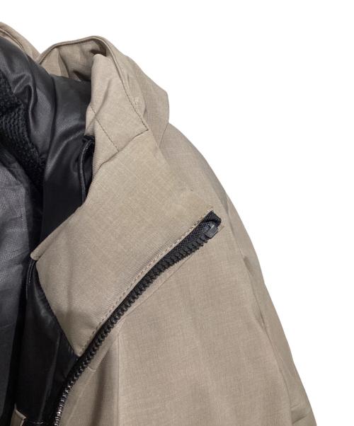 BEAUTY&YOUTH（ビューティーアンドユース）BEAUTY&YOUTH (ビューティーアンドユース) 小松マテーレ シャンブレー ALLIED ダウンジャケット 1225-114-9649 ベージュ サイズ:XLの古着・服飾アイテム