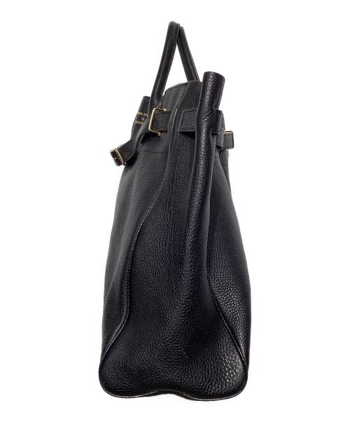 YOUNG & OLSEN The DRYGOODS STORE（ヤングアンドオルセン ザ ドライグッズストア）YOUNG & OLSEN The DRYGOODS STORE (ヤングアンドオルセン ザ ドライグッズストア) FRAMeWORK (フレームワーク) 別注 エンボスレザーベルトトートバッグ ブラックの古着・服飾アイテム