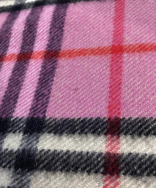 BURBERRY LONDON（バーバリーロンドン）BURBERRY LONDON (バーバリーロンドン) ノバチェックカシミヤマフラー ピンクの古着・服飾アイテム