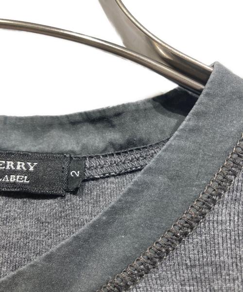 BURBERRY BLACK LABEL（バーバリーブラックレーベル）BURBERRY BLACK LABEL (バーバリーブラックレーベル) ヘンリーネックカットソー グレー サイズ:2の古着・服飾アイテム