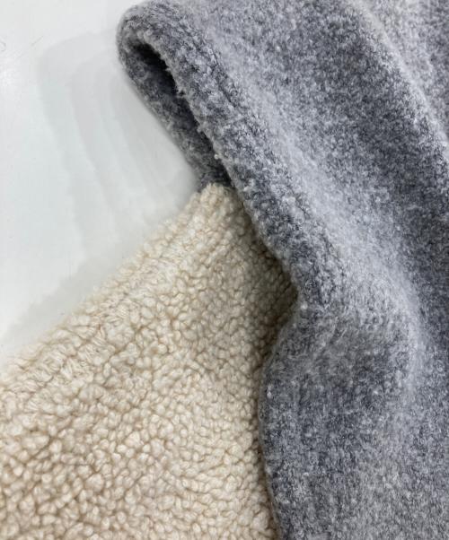 LOEWE（ロエベ）LOEWE (ロエベ) Two-tone stretch wool blend sweater（ツートン ストレッチ ウール ブレンド セーター） ベージュ×グレー サイズ:Mの古着・服飾アイテム