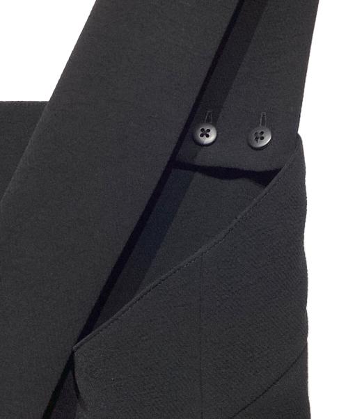 UNITED ARROWS TOKYO（ユナイテッドアローズトウキョウ）UNITED ARROWS TOKYO (ユナイテッドアローズトウキョウ) COMFY バッククロス ジャンパースカート ブラック サイズ:38 未使用品の古着・服飾アイテム