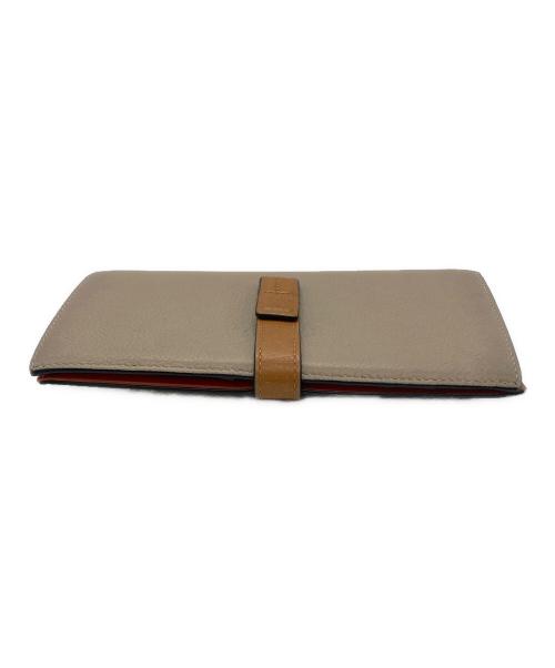 LOEWE（ロエベ）LOEWE (ロエベ) バーティカル ウォレット ラージ ベージュの古着・服飾アイテム