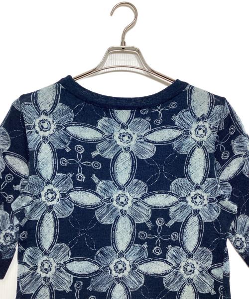 45R（フォーティファイブ・アール）45R (フォーティファイブ・アール) マニットアート更紗Tシャツ インディゴ サイズ:3の古着・服飾アイテム