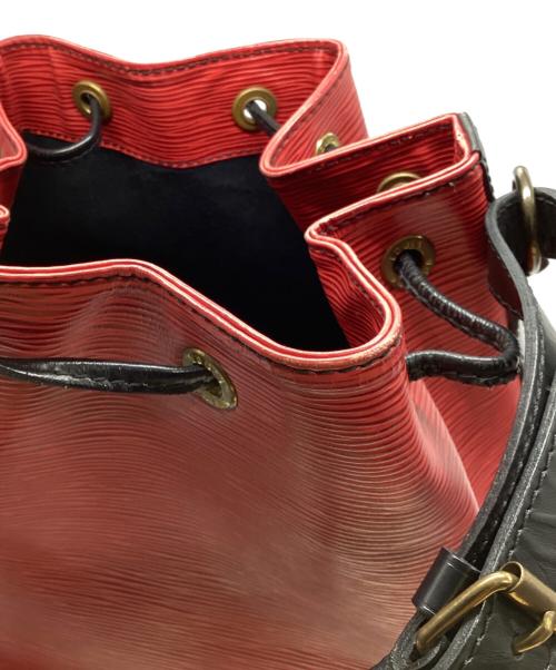 LOUIS VUITTON（ルイ ヴィトン）LOUIS VUITTON (ルイ ヴィトン) プチノエ ショルダーバッグ　M44172 レッド×ブラックの古着・服飾アイテム