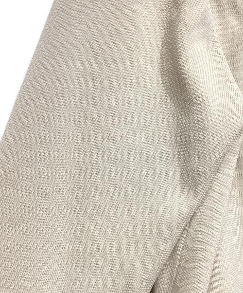 JENNE（ジェンヌ）JENNE (ジェンヌ) リッチビジューニットカーデ ベージュ サイズ:Mの古着・服飾アイテム