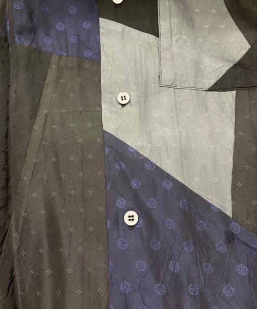 ANREALAGE（アンリアレイジ）ANREALAGE (アンリアレイジ) PANEL PATCHWORK CUPRO SHIRT ブラック×ネイビー サイズ:46の古着・服飾アイテム
