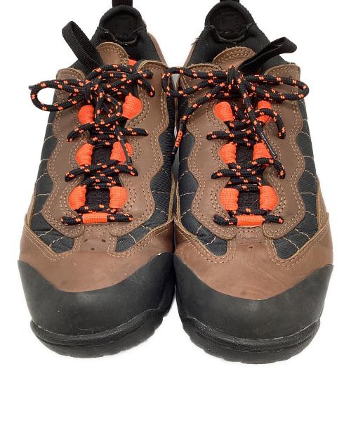 NIKE ACG（ナイキエーシージー）NIKE ACG (ナイキエージーシー) AIR MADA BISON　DO9332-200 ブラウン サイズ:US9.5の古着・服飾アイテム