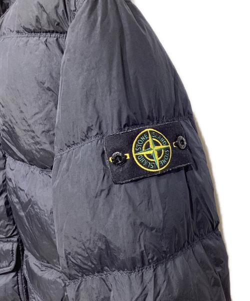 STONE ISLAND（ストーンアイランド）STONE ISLAND (ストーンアイランド) GARMENT DYED CRINKLE REPS RECYCLED NYLON DOWN 811540723 ネイビー サイズ:Sの古着・服飾アイテム