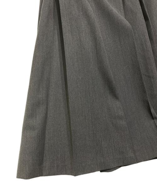 patou（パトゥ）patou (パトゥ) タック プリーツ ロングスカート グレー サイズ:34の古着・服飾アイテム