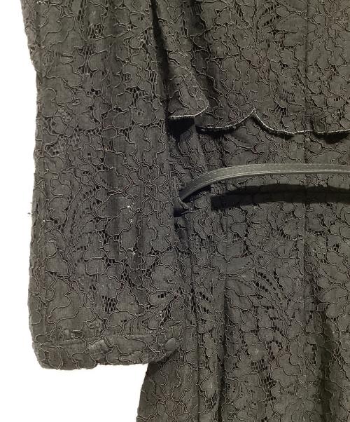 HER LIP TO（ハーリップトゥ）HER LIP TO (ハーリップトゥ) Scallop Belted Lace Dress ブラック サイズ:Sの古着・服飾アイテム