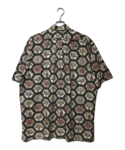 reyn spooner（レイン スプナー）reyn spooner (レイン スプナー) クリスマスモデル アロハシャツ　 ブラック×ベージュ サイズ:XXLの古着・服飾アイテム