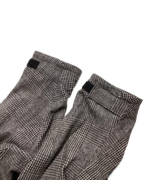 WHITE MOUNTAINEERING（ホワイトマウンテ二アニング）WHITE MOUNTAINEERING (ホワイトマウンテ二アニング) WINDSTOPPER GLEN CHECK MULTI POCKET JACKET WM2473220 グレー サイズ:2の古着・服飾アイテム